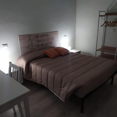 Apartament Dimora Sorriso Bari Zewnętrze zdjęcie