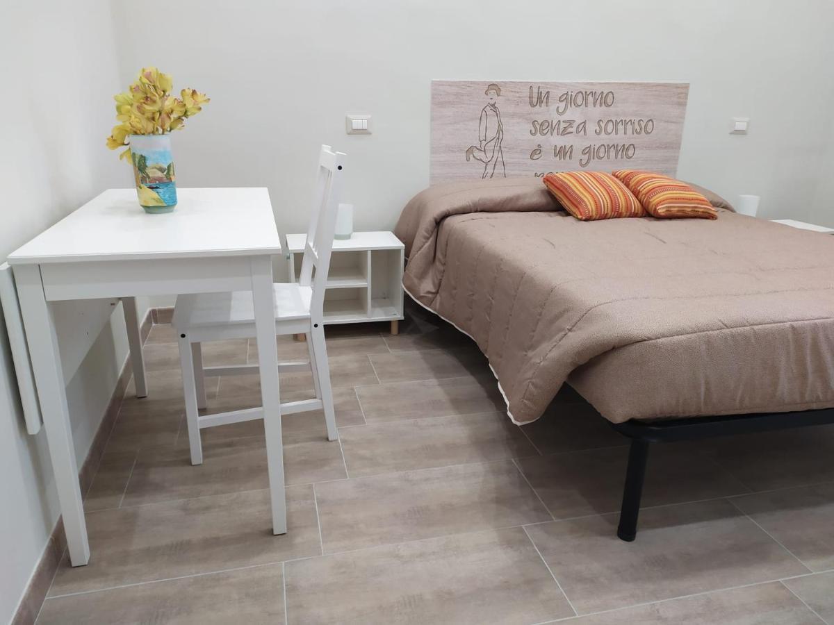 Apartament Dimora Sorriso Bari Zewnętrze zdjęcie